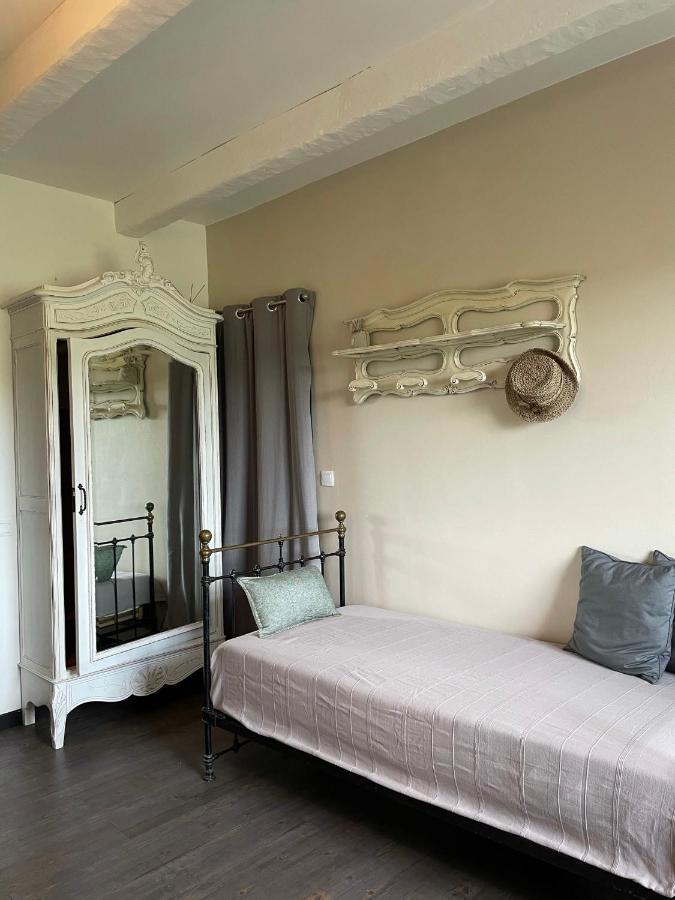 Bed and Breakfast Au Pied Des Baous Ванс Екстер'єр фото